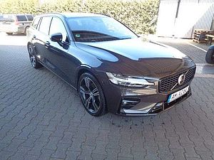 Volvo  Plus Dark