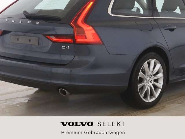 Volvo  Momentum Pro