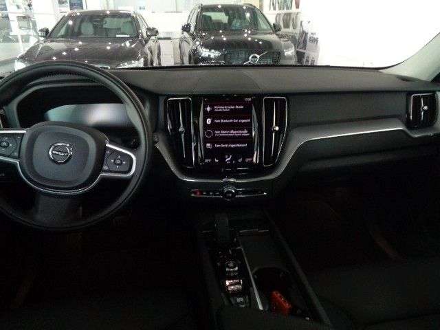 Volvo  Momentum Pro AWD*ACC*BLIS*360°*LEDER